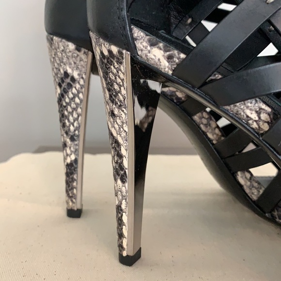 BCBGMAXAZRIA ELENI WOMENS LEATHER CAGED SANDALS - Picture 8 of 13